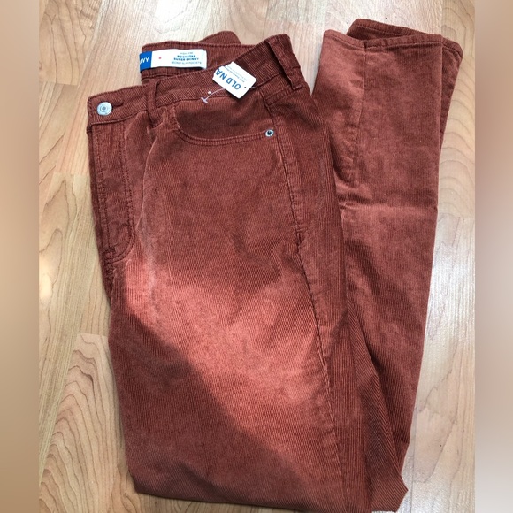 Old Navy Denim - NWT Rockstar Skinny Jeans